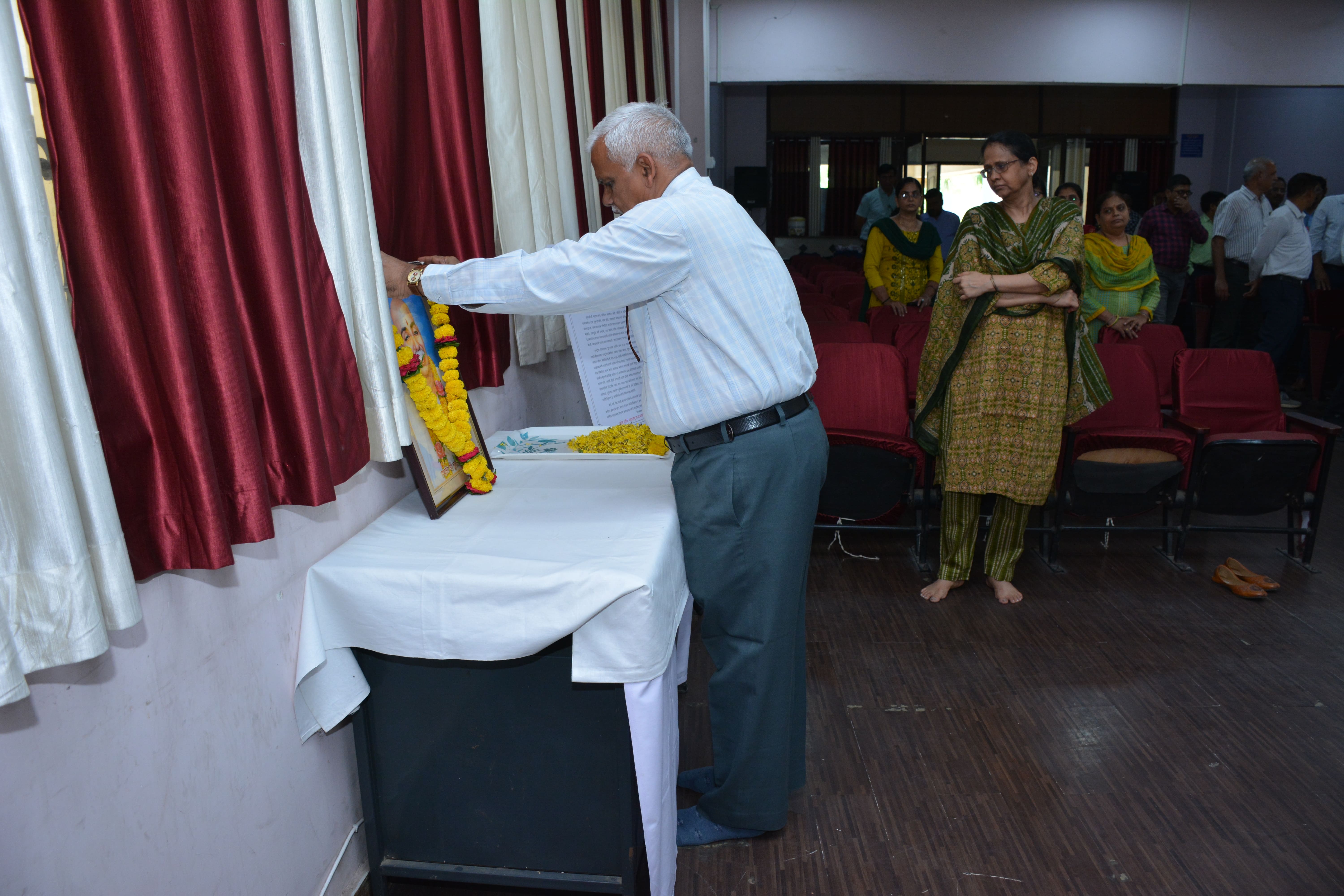 Photos for Rashtrasant Tukdoji Maharaj jayanti celebration at MAFSU h.q (1).jpg